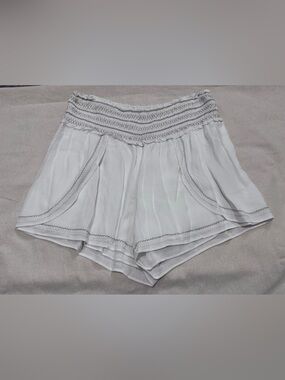 NWT-Hale Bob-Women's White Smocked Waist Shorts-Small